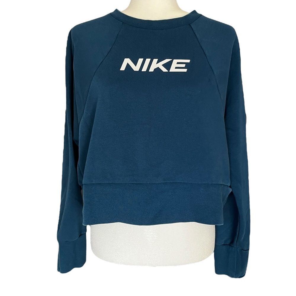 Nike Dri Fit Get Fit Training Crewneck Cropped Sweatshirt Blue Womens Medium